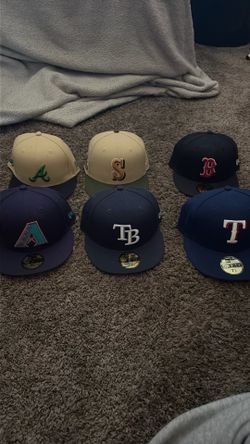 Assorted MLB hats