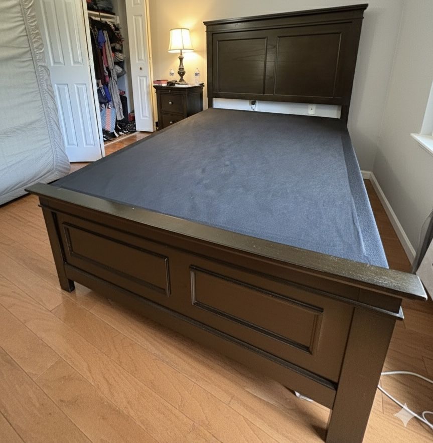 Bedroom Set – Queen Bed Frame + Dresser with Mirror (Excellent Condition)