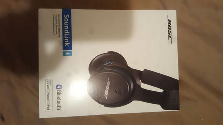 Bose SoundLink Bluetooth headphones