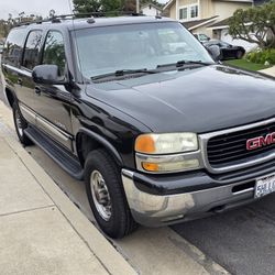 2004 GMC Yukon Denali XL 2500  ONE OWNER