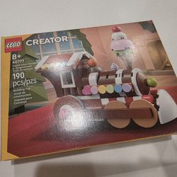 Lego Gingerbread Train Set (New)