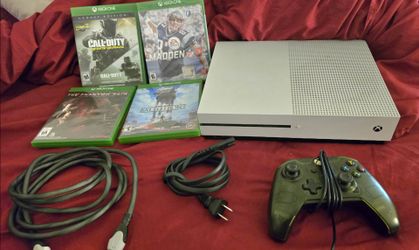 Read to play Xbox One Series S with four games, controller and cables.