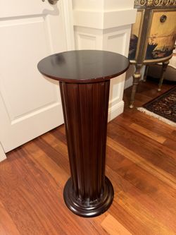 Decorative Pedal Stand