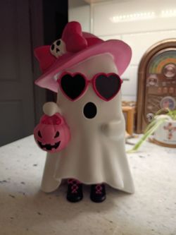 Super cute Halloween Ghost Collectible