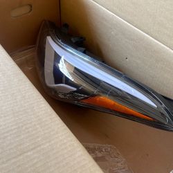 2015 Hyundai Elantra Headlights BRAND NEW