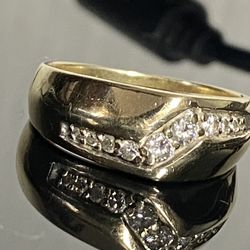 Mens Size 10 14K Gold Diamond Ring 