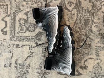 Underarmor Size 11 Mens Cleats
