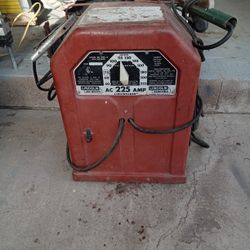 Lincoln Arc Welder 225 Amp