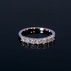 GRA Moissanite Ring/ Size 5/ Tail Ring with Studded Moissanite 