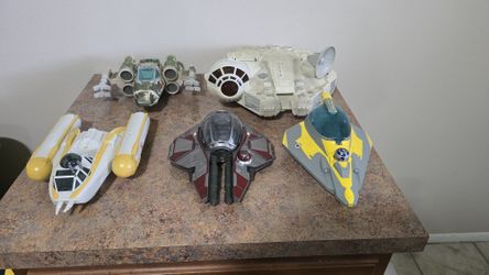 Bulk Toys - Star Wars Galactic Heroes MEGA Bundle – 85+ Pieces – Ships, Figures, Playsets – $BO