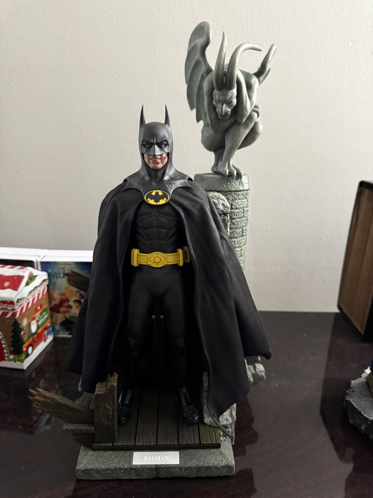 Hot Toys Batman 89 MMS 693 Deluxe