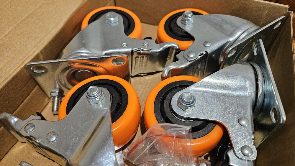 3in Swivel Caster Wheels w/ Brake
