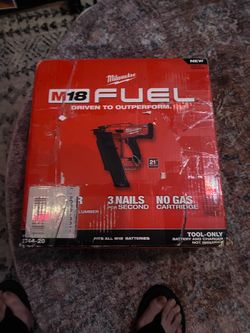 Milwaukee M18 Nail Gun