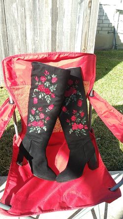 Lilly Edelman Black Boots