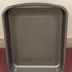 New!! Never Used!! VERY LARGE (18"L x 12.5"W) ONEIDA Non-Stick Roasting Pan - posted price is firm.