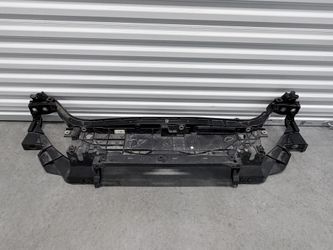 2017-2018-2019-2020 Ford Fusión Radiator Support OEM