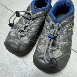 Keen Kids shoes size 12
