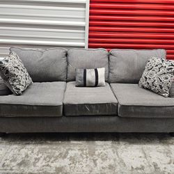 Couch, Great Condition!!