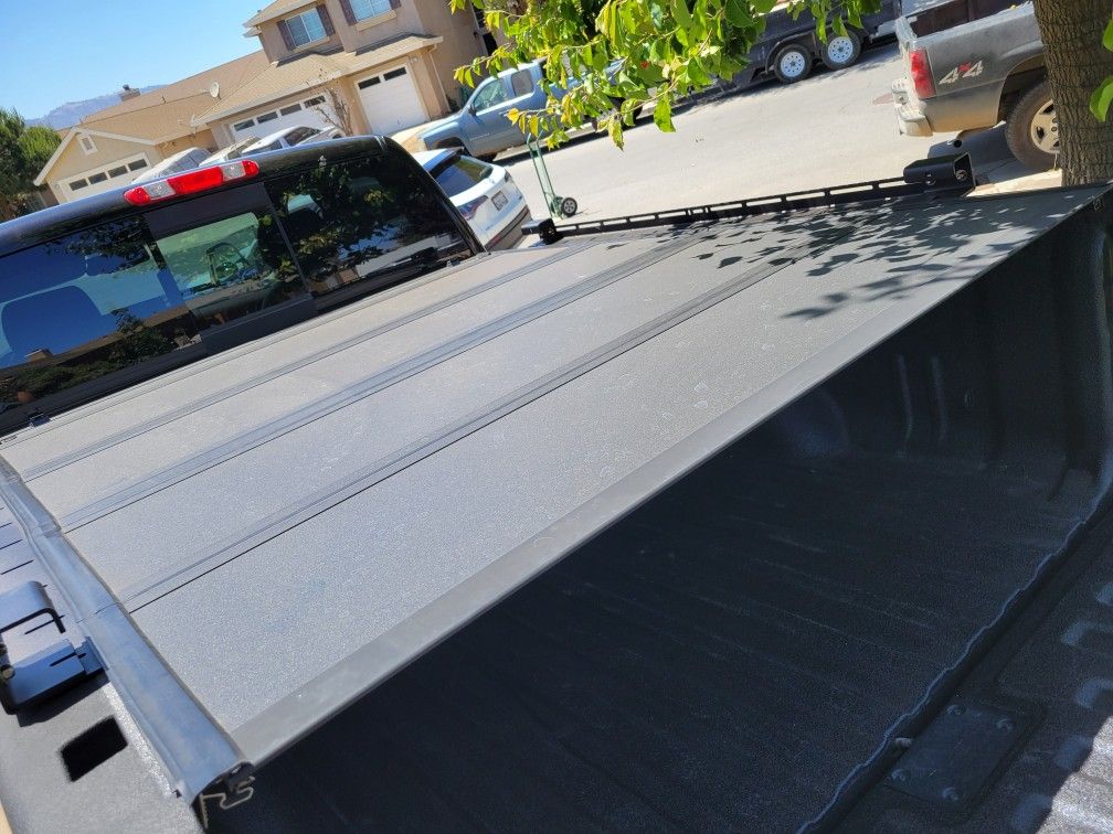 Tonneau Cover