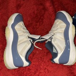 jordan 11s size 8.5
