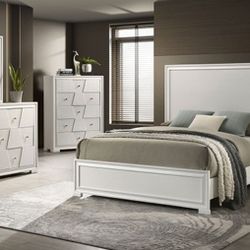 Brand New White 4pc Queen Bedroom Set (Available In Eastern King)