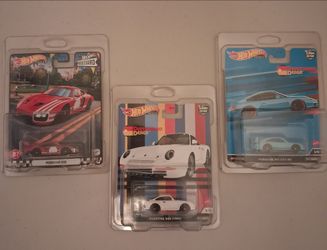 Hot Wheels Porsche Premium Cars in Protectors Mint Condition