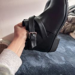 Black Boots