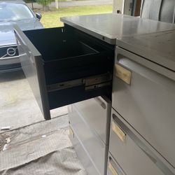 Filing Cabinets 40$ Each