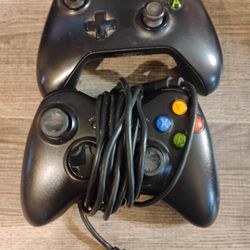 Xbox One Controllers Lot Of 2 Wireless And Wires Original 