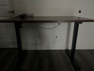Adjustable table