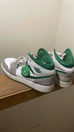 Air retro mid 1 lucky green ( S) 7