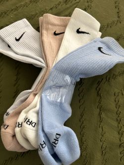 Women’s Nike Crew Socks