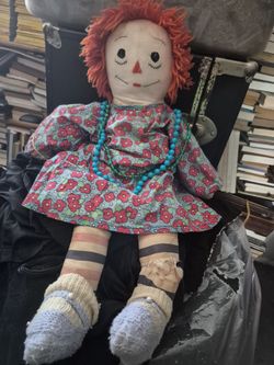 Vintage Raggedy Ann Doll.