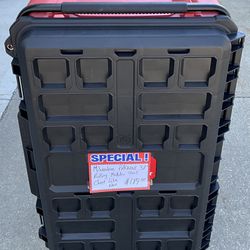 Milwaukee Packout 38” Rolling Modular Tool Chest Like New 