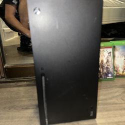 Xbox Series X + 3 games