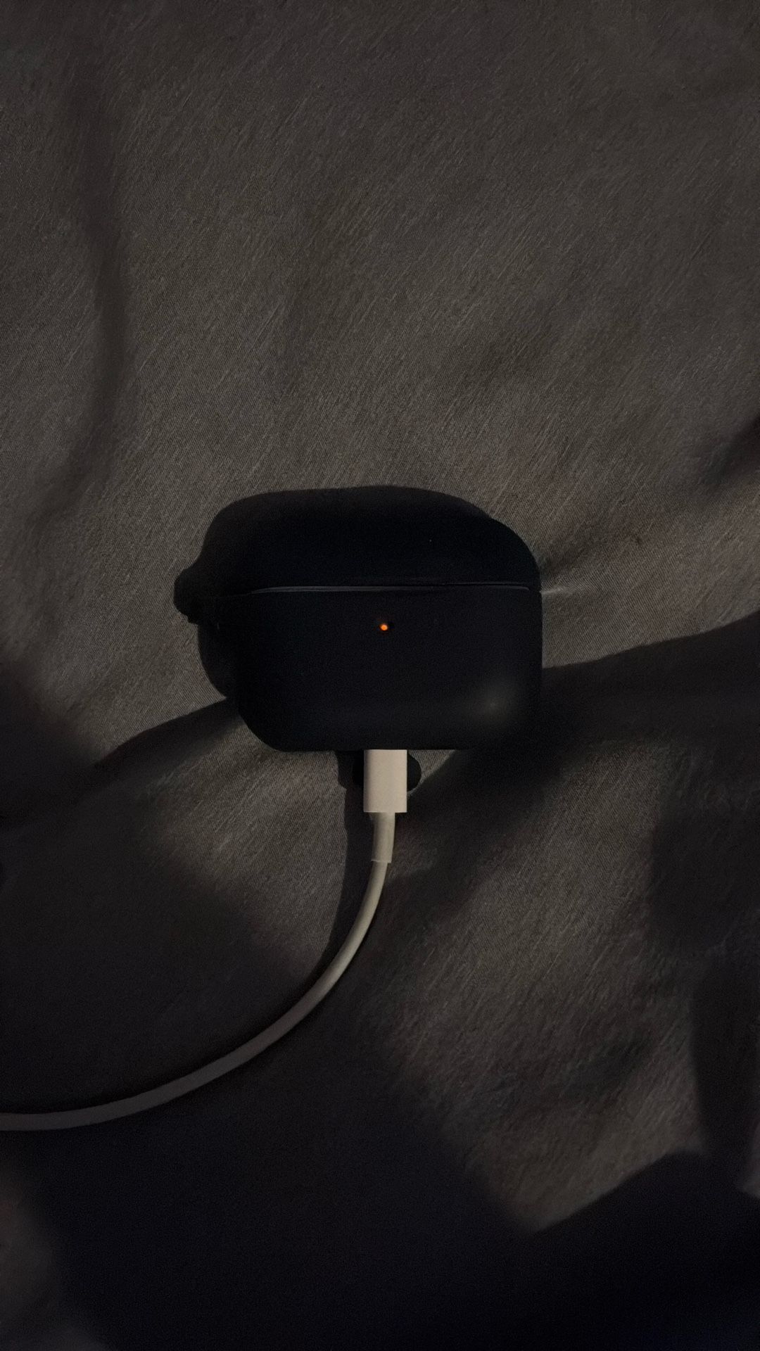 airpod earbuds (lightening cable)