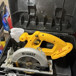circular saw with battery 