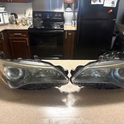 Toyota Camry 2015-2016 Headlights