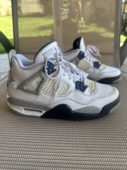 Nike Air Jordan 4 Midnight Navy Size 4.5Y