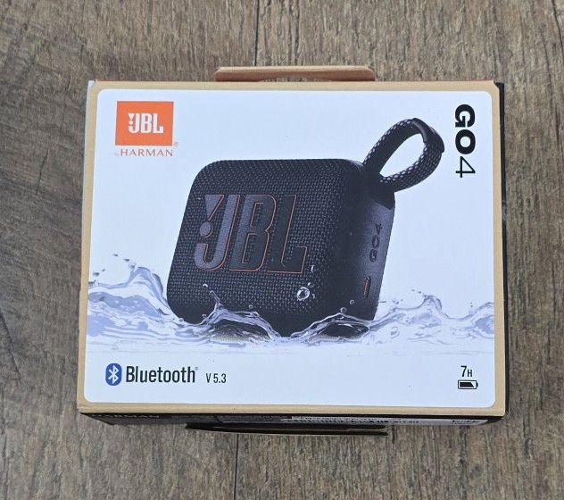 JBL Go 4 - Ultra-Portable, Waterproof and Dustproof Bluetooth Speaker, Big Pro Sound with Punchy bass, 7-Hour Built-in Battery