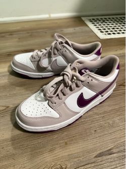 Nike Dunk Low Platinum Violet size 6Y