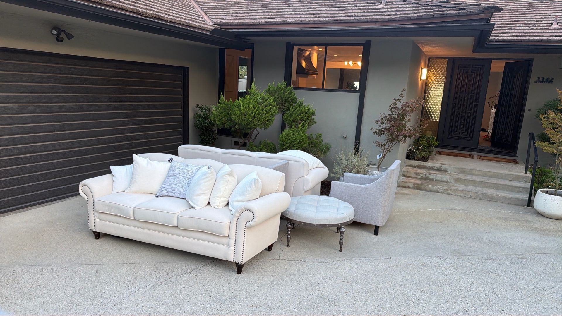 Free Sofa And Chair