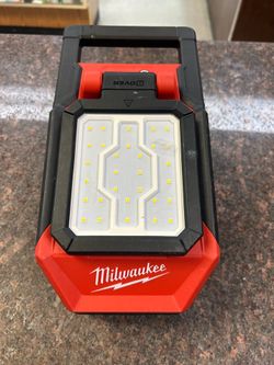 Milwaukee m18 clamp light TOOL ONLY