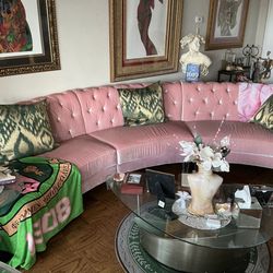 Luxury Pink tuft couch with 3 matching ittomond
