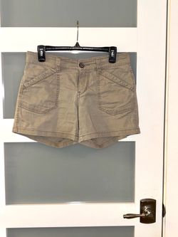 Supplies khaki cotton shorts size 6