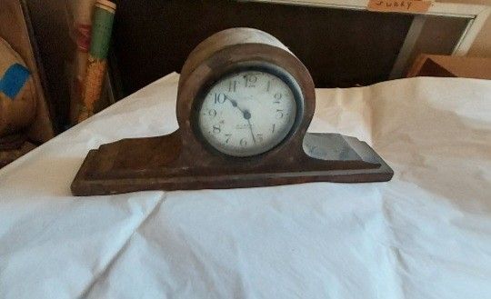 Antique Time and Chime Mantle Clock