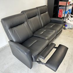 Black Italian Leather Auto Reclining Sofa