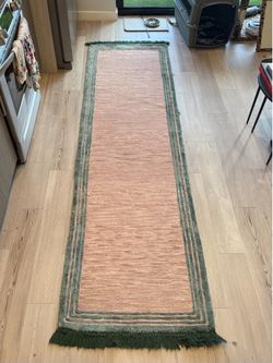 Anthropologie Hand-Tufted Wool Blend Tassel Runner (2.5’ x 9’)