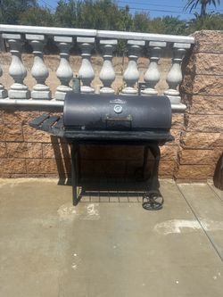 RiverGrille Outdoor Grill