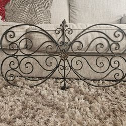 Ornate metal wall decor
**STILL AVAILABLE **